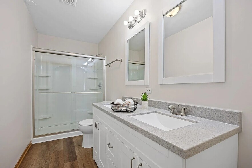 Building Photo - 262 Springbrook Trl S