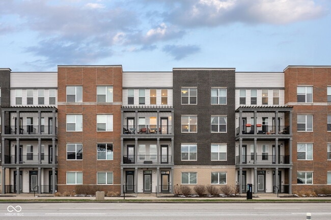 Building Photo - 727 N Illinois St