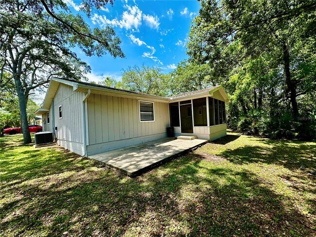 Building Photo - 4 Black Jack Cir
