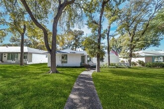 Building Photo - 5837 Clendenin Ave