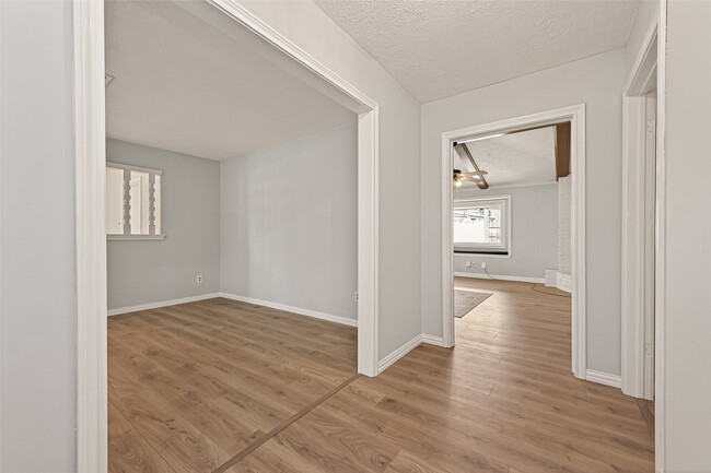 Building Photo - 13418 Paradise Valley Dr