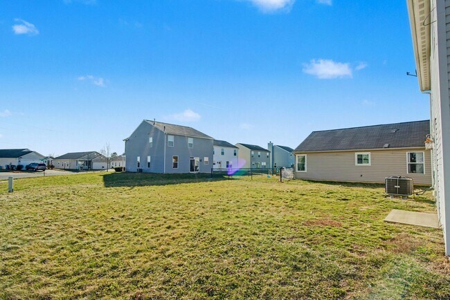 Building Photo - 8131 Grove Berry Dr