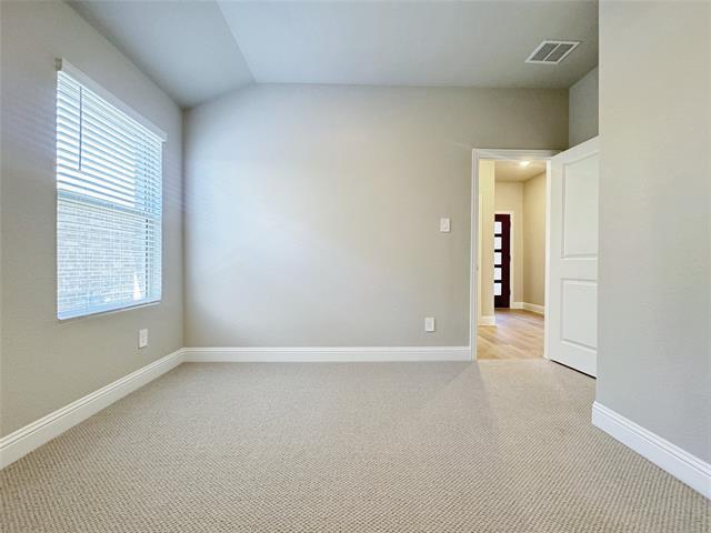 Building Photo - 3713 Canyon Dr