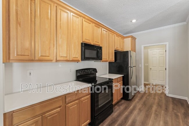 Building Photo - 9225 Boehm Dr