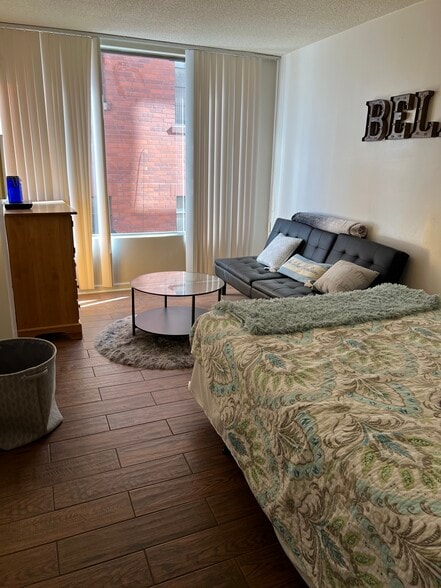 Building Photo - 280 Island Ave