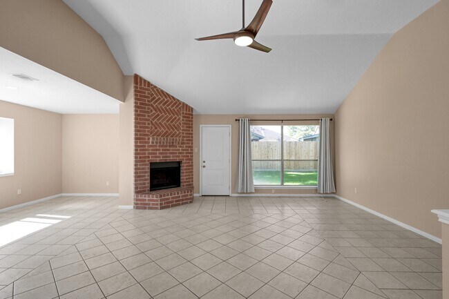 Building Photo - 11923 Silver Canyon Ln