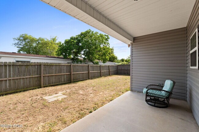 Building Photo - 5206 Robins Ct