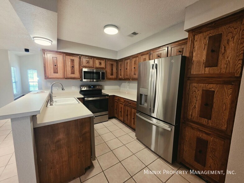 Building Photo - 3826 Nassau Dr