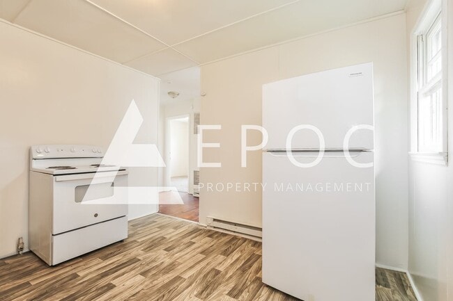 Building Photo - 912 Richland St