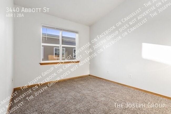 Building Photo - 3440 Abbott St