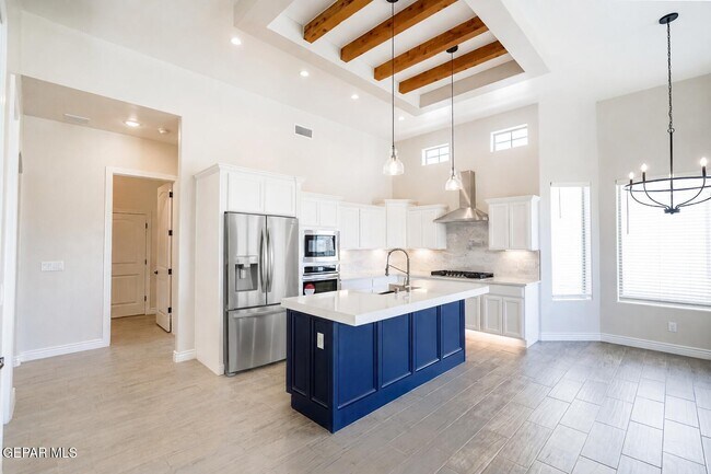 Building Photo - 13368 Emerald Glass Dr