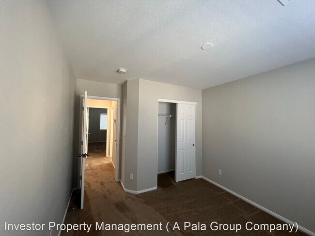 Building Photo - 3 br, 2.5 bath House - 6462 Abbey Door Ct