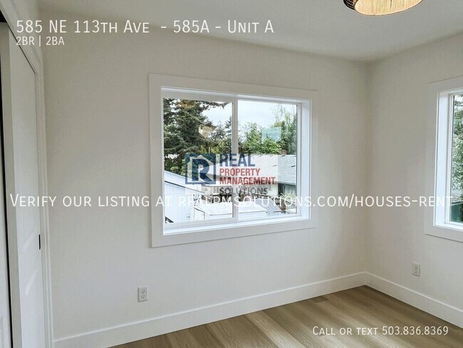 Building Photo - 585 NE 113th Ave