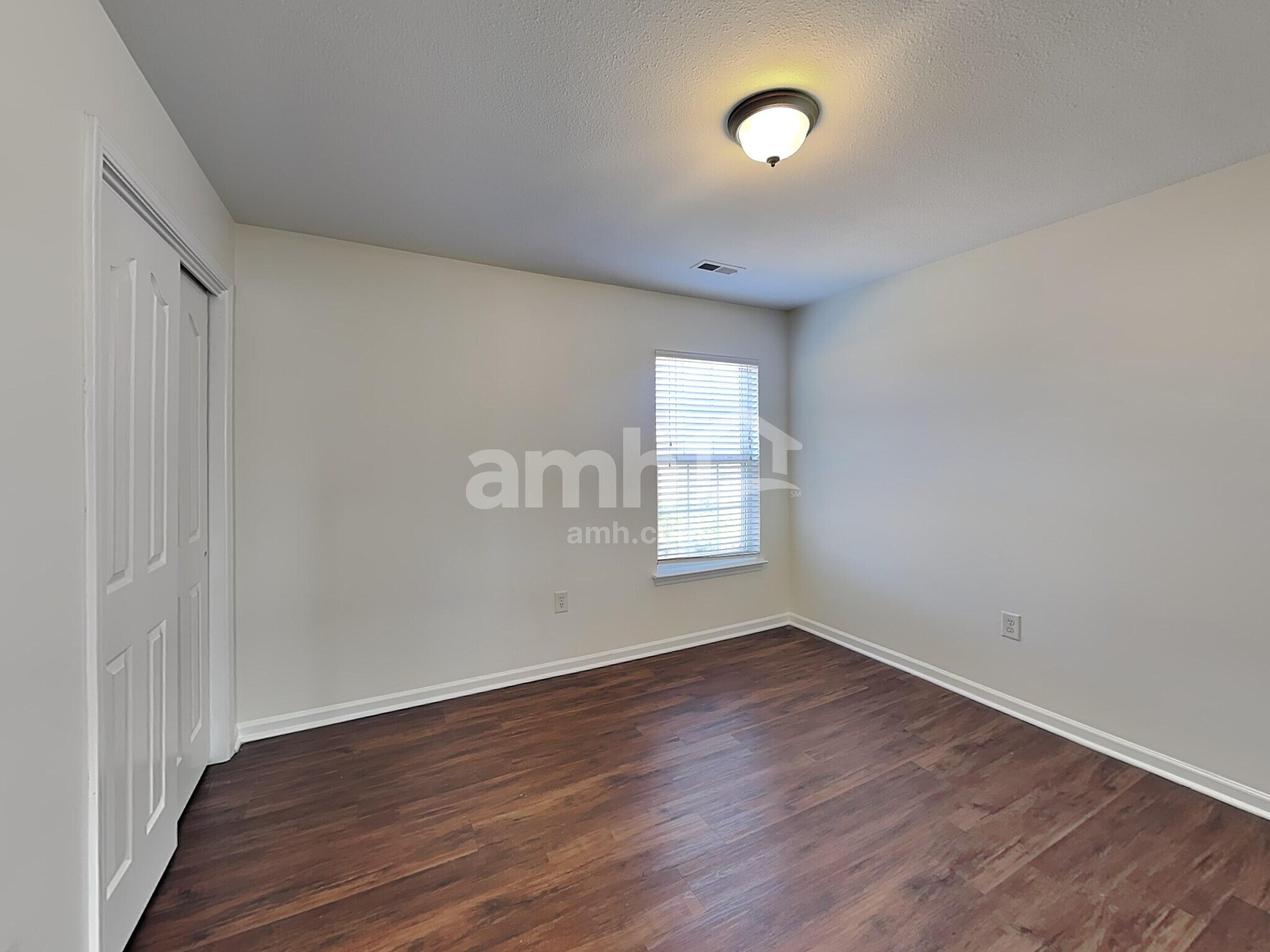 Building Photo - 133 Milroy Ln