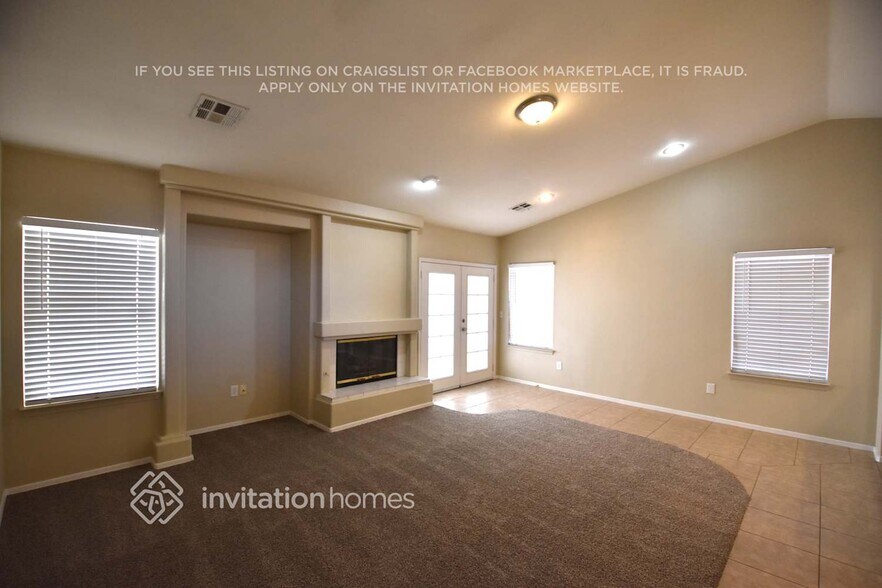 Building Photo - 1516 Los Alamos Dr
