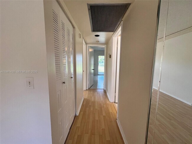 Building Photo - 850 SW 133rd Terrace