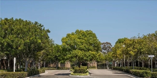 Building Photo - 1317 Corte Alemano