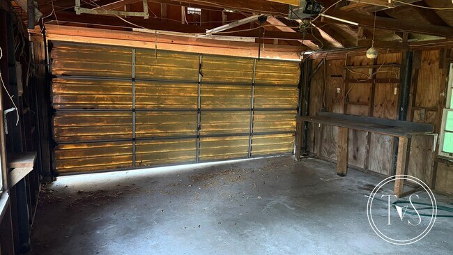 Building Photo - 416 Pinehurst Pl