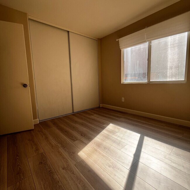 Building Photo - 13649 Glengarry Dr