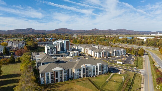 Building Photo - The View at Blue Ridge Commons