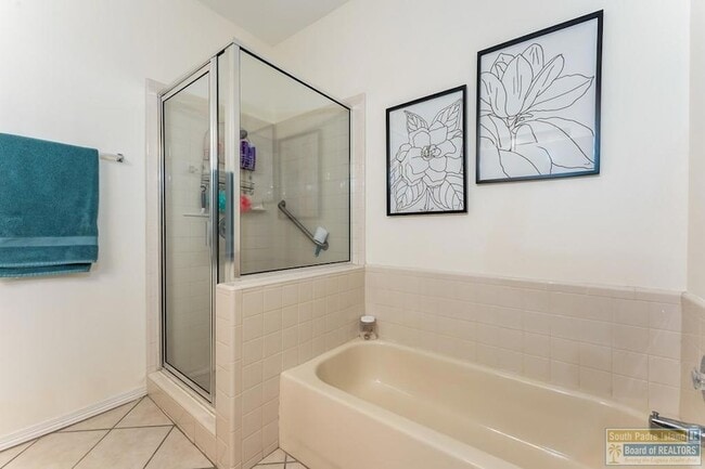 Building Photo - 29 Torrey Pines Dr