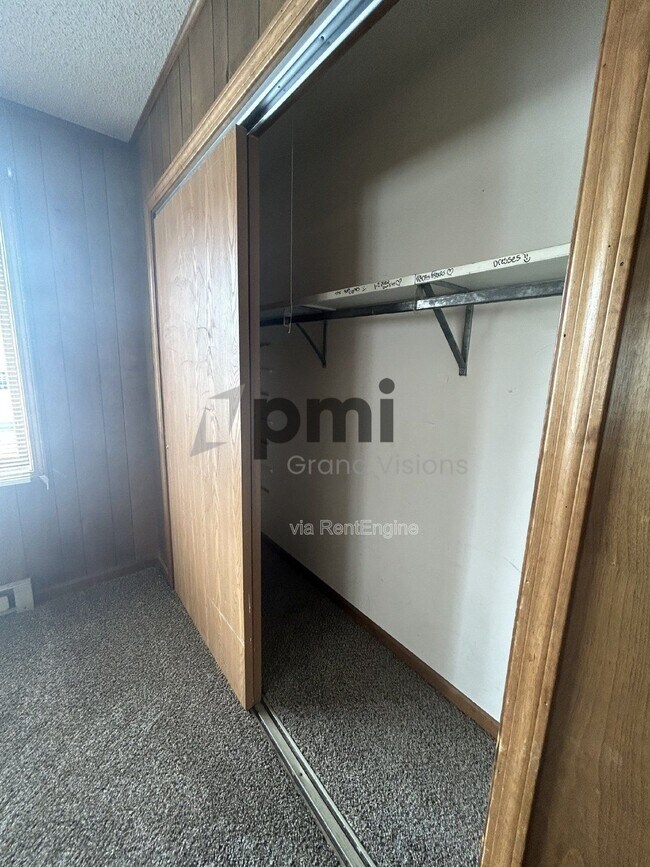 Building Photo - 955 4th St