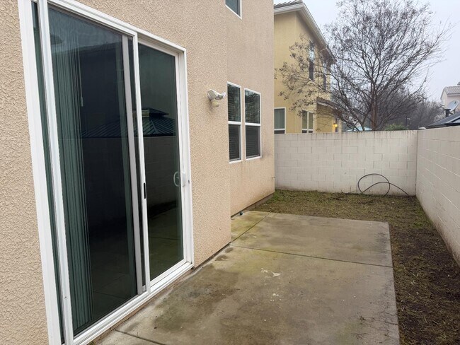 Building Photo - 3569 Magnificent Way