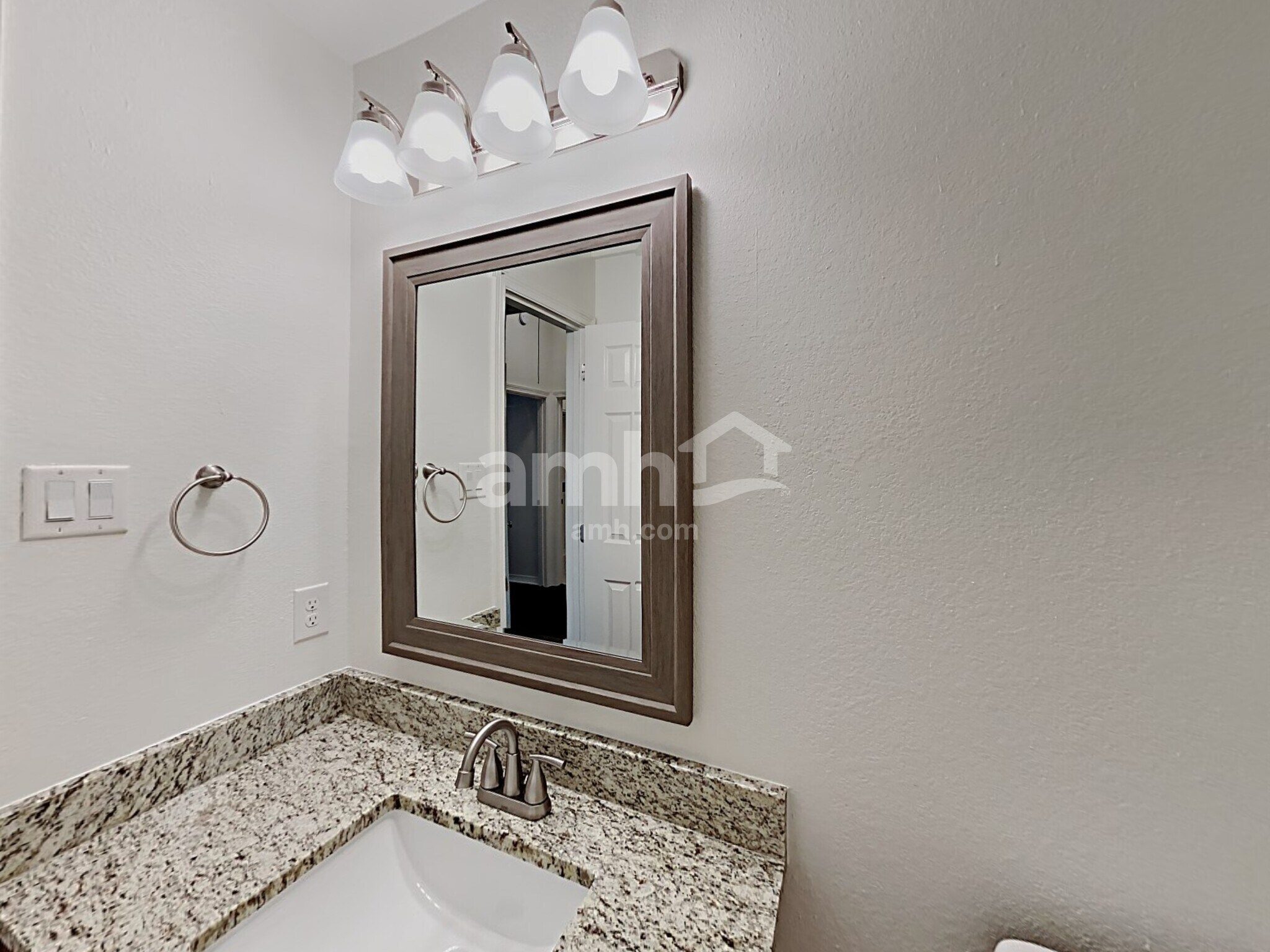 Building Photo - 2204 Perkins Crossing Dr