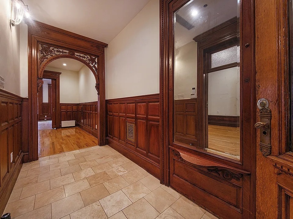 Building Photo - 116 W 118th St