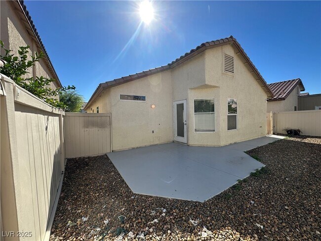Building Photo - 5926 Mahogany Mountain Dr