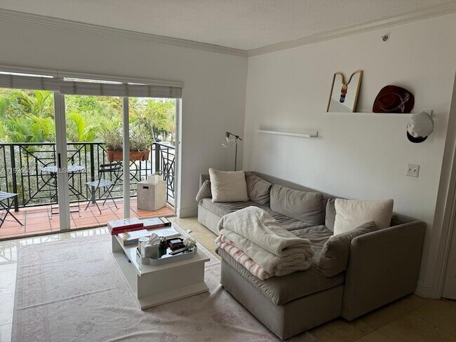 Building Photo - 101 Sidonia Ave