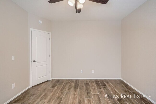 Building Photo - 8622 E Bullrider Pl