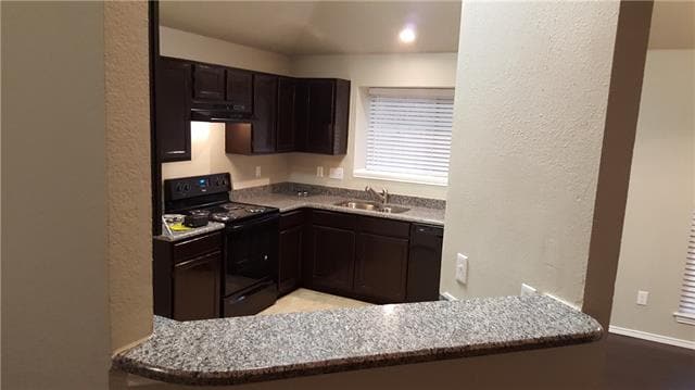 Building Photo - 515 Valley Spring Dr