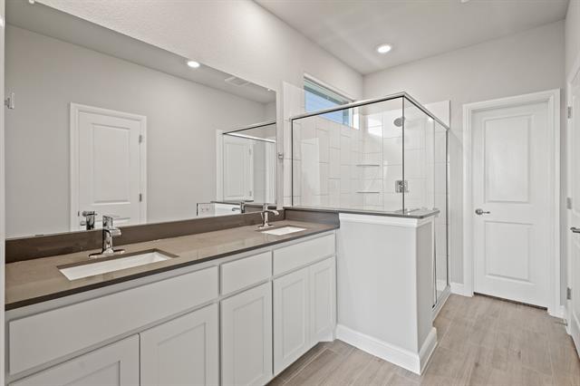 Building Photo - 204 Dunmore Dr
