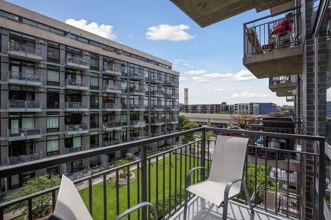 Building Photo - 730 N 4th St