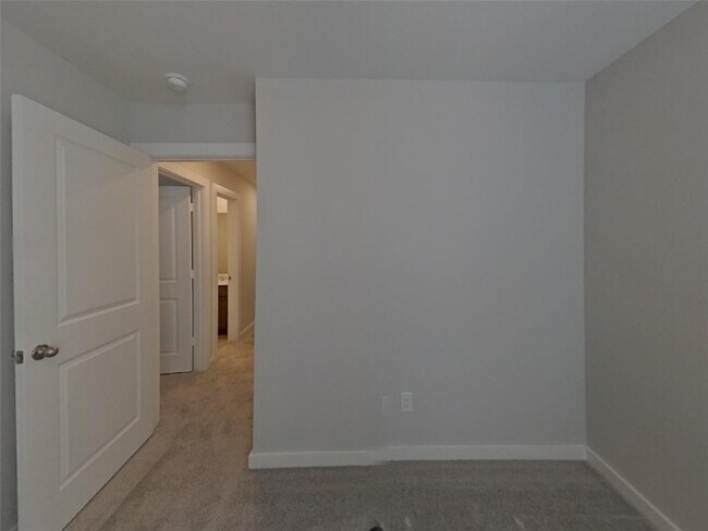 Building Photo - 22816 Terrazzo Dr
