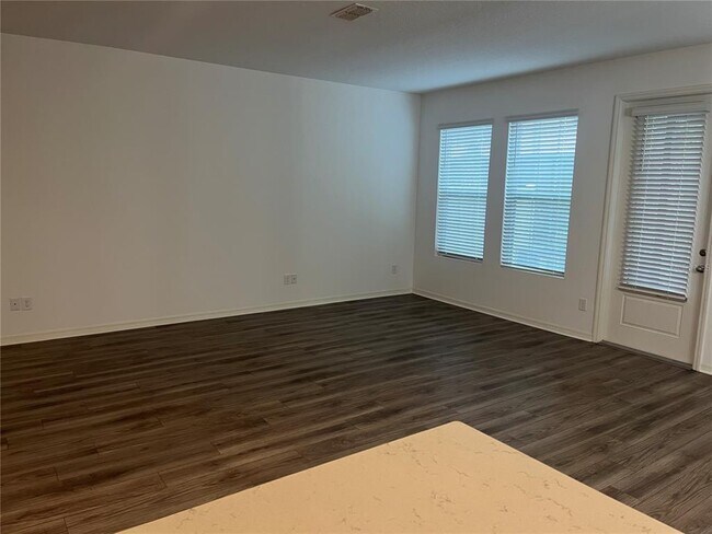 Building Photo - 2716 Bolzano Dr