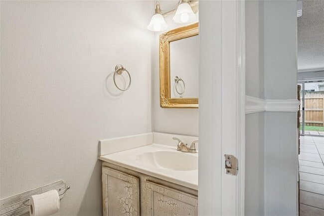 Building Photo - 11356 Stratton Park Dr