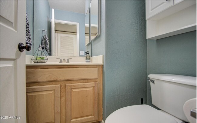 Building Photo - 13556 W Desert Flower Dr