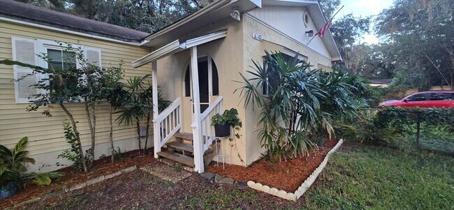 Building Photo - 8743 Buttercup St