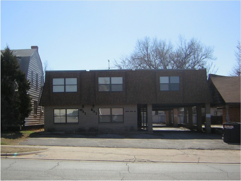 Building Photo - The Apartments at Melrose Place