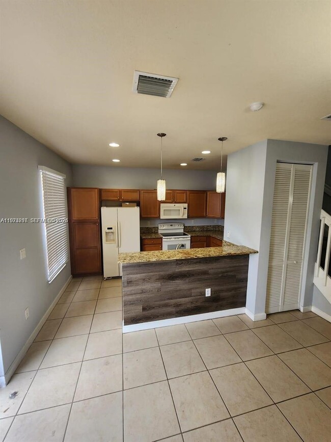 Building Photo - 17005 SW 96th St