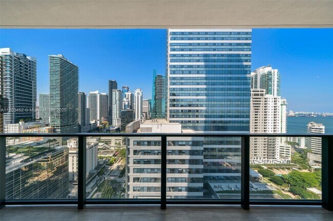 Building Photo - 1451 Brickell Ave
