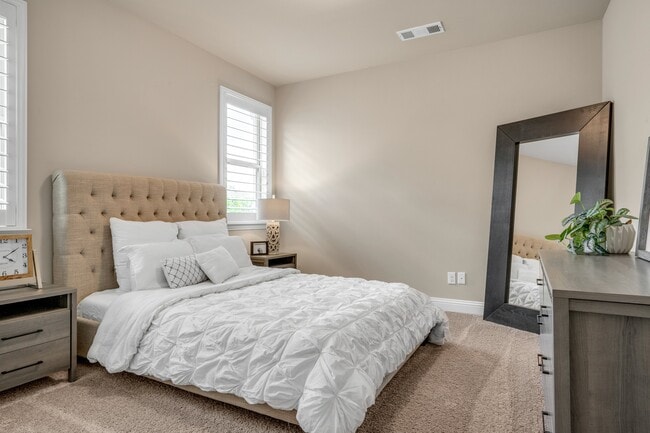 Building Photo - 4809 Latour Ln