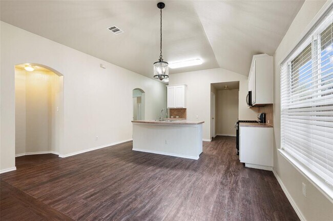 Building Photo - 4009 Veiled Falls Dr