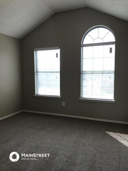 Building Photo - 219 N Waterford Oaks Dr