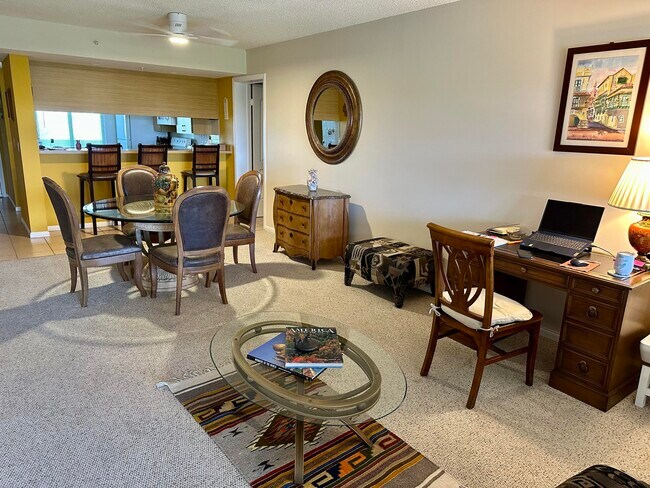 Building Photo - 1701 Marina Isle Way