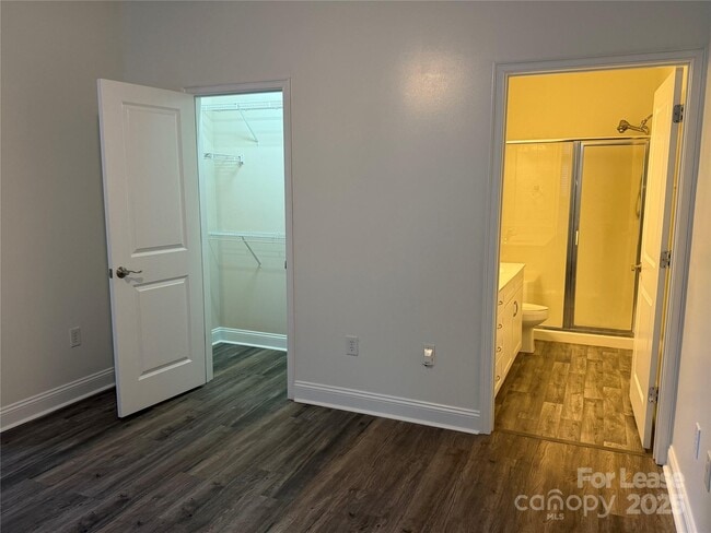 Building Photo - 1310 Kenilworth Ave