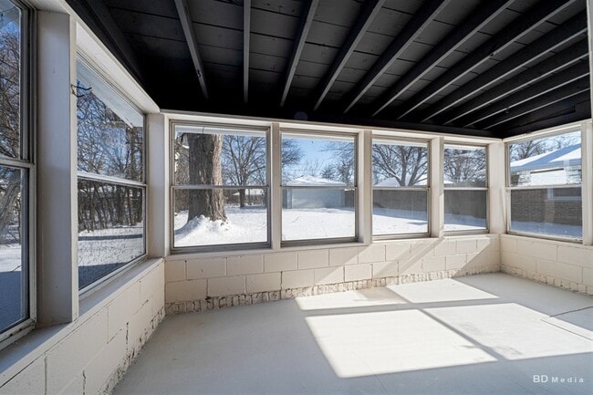 Building Photo - 17555 Howe Ave