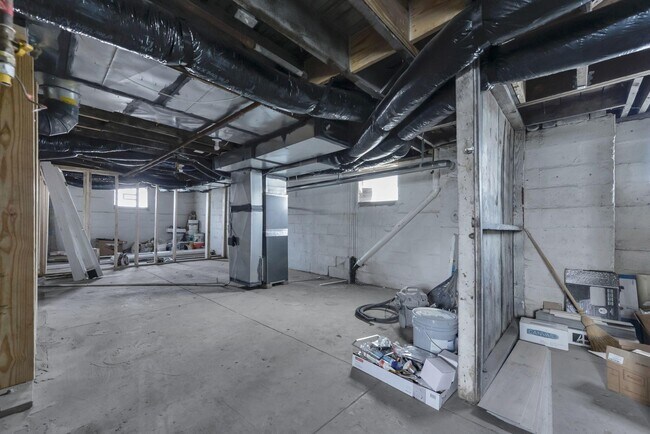 Building Photo - 63 Stevens Ave